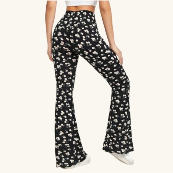 Comfy High Rise Black Floral Scalloped Bell Bottoms - Picture 5 of 13